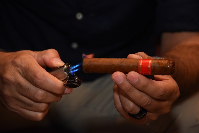 Smoky night at the Candles Lounge - Hilton Beirut Metropolitan Palace